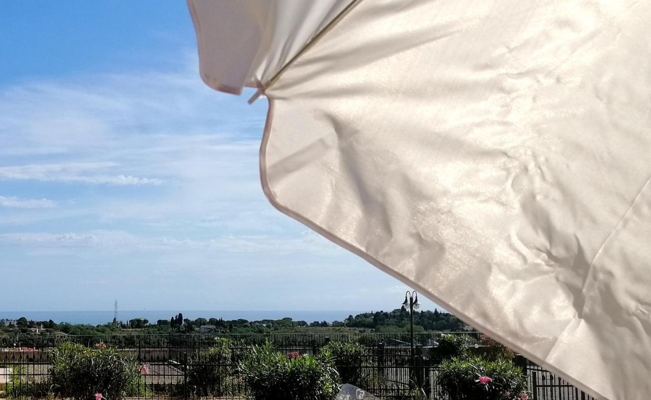 Belvedere House Hotel Civitanova Alta Exterior photo